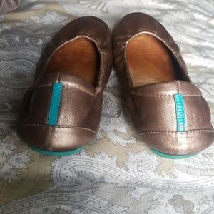 Metallic bronze leather Tieks